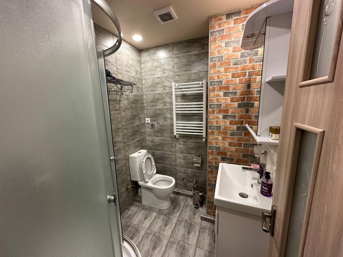 5 Rooms Near 300 Aragveli Metro Station Tbilisi Exteriér fotografie