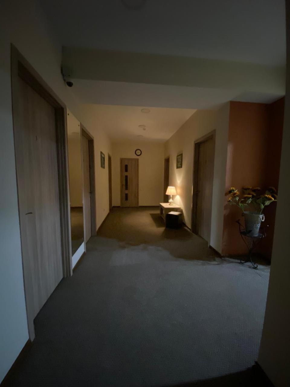 5 Rooms Near 300 Aragveli Metro Station Tbilisi Exteriér fotografie