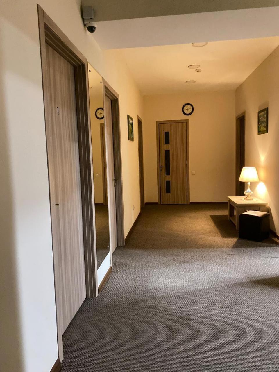 5 Rooms Near 300 Aragveli Metro Station Tbilisi Exteriér fotografie