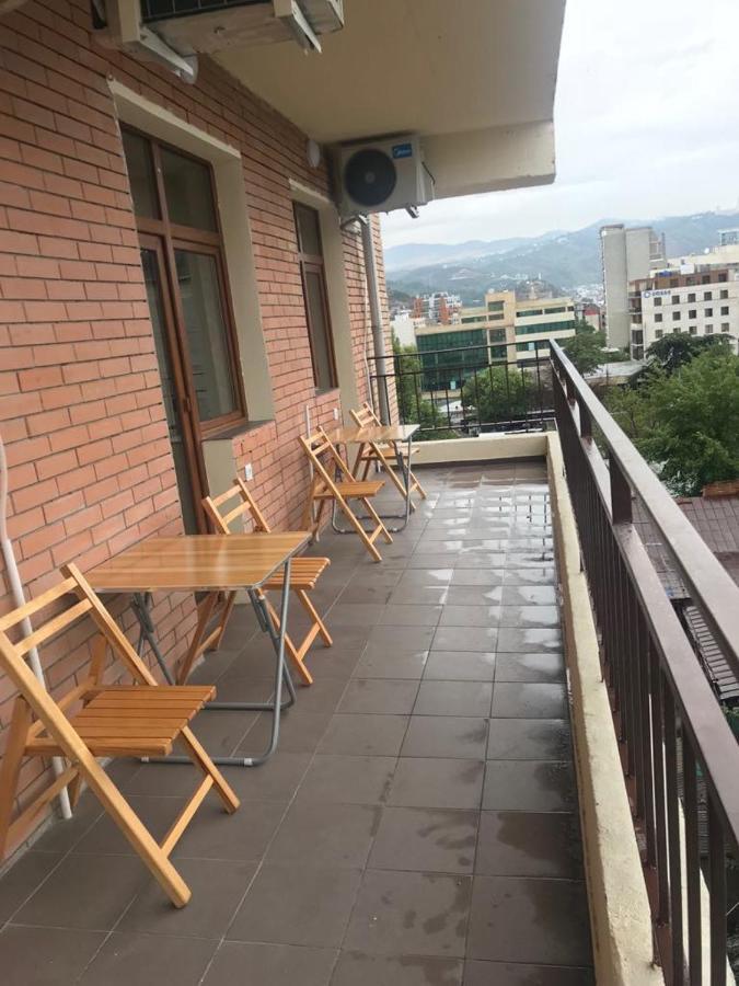 5 Rooms Near 300 Aragveli Metro Station Tbilisi Exteriér fotografie